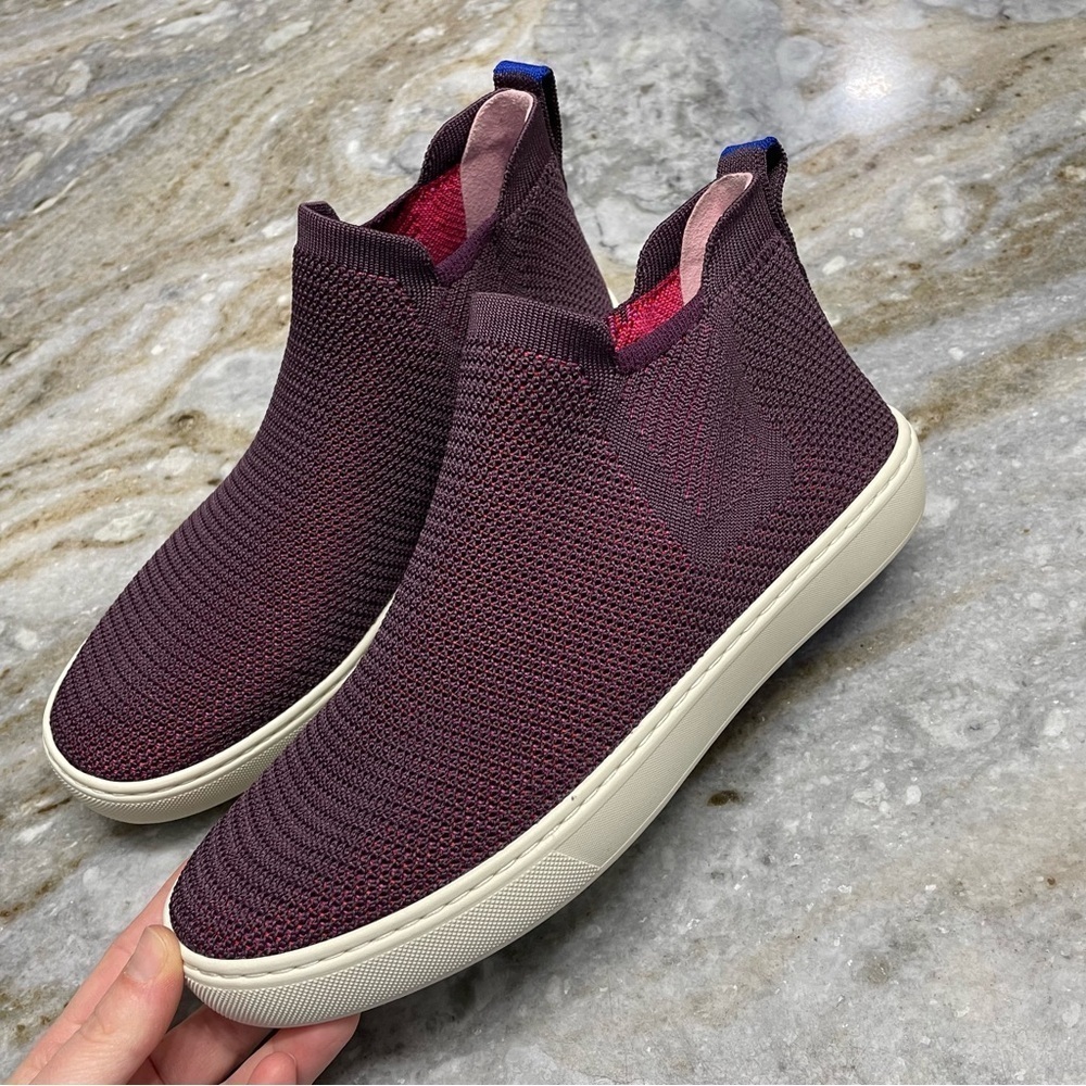 NWOT Rothy‘s Lattice Stitch Chelsea Boot Berry Discontinued Women’s Size 8.5